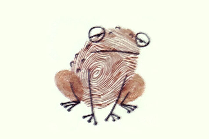 步骤3：最后画出脚和背上的小疙瘩。