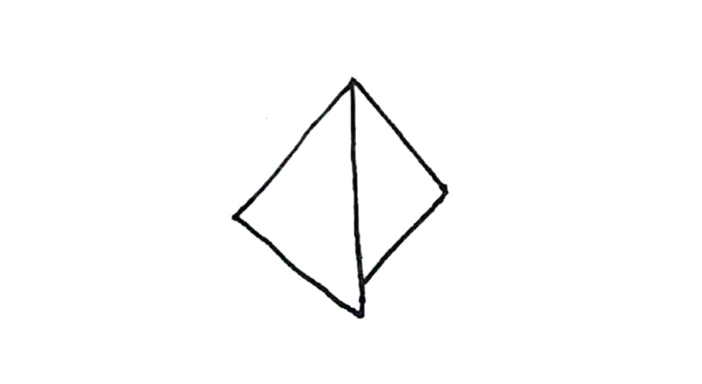 步骤2：然后两边画上两个三角形，一大一小。