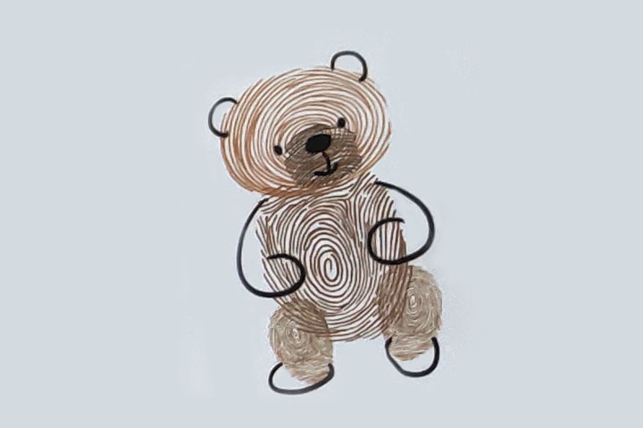 步骤4：最后画眼睛、鼻子和嘴。