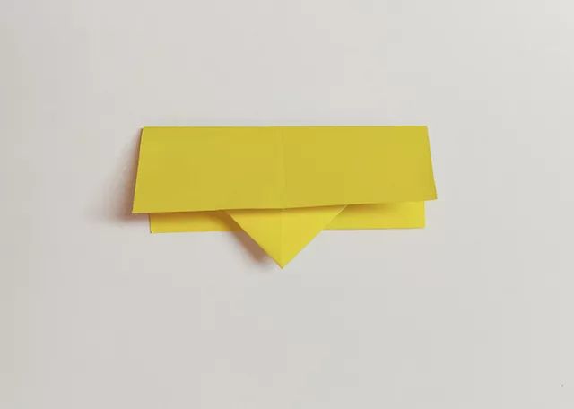 步骤5：另一面同样折叠。