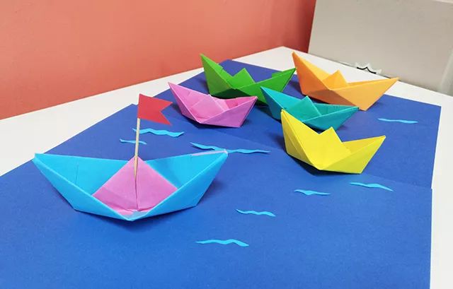 简单的小船折法步骤