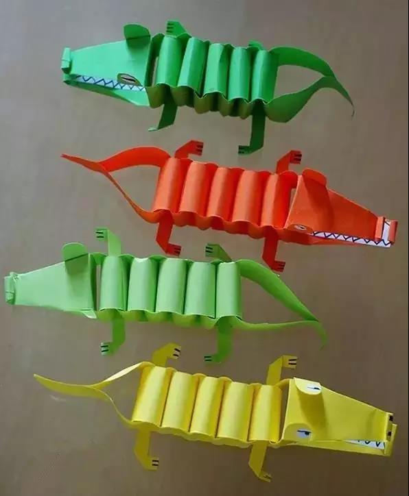 卡纸条鳄鱼手工制作教程