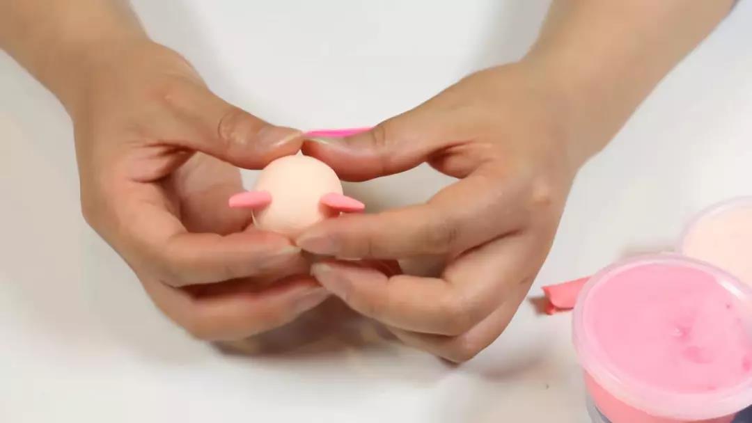 步骤3：猪耳朵也出来了。