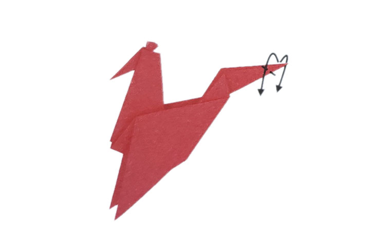 步骤11：沿谷线向外翻折。