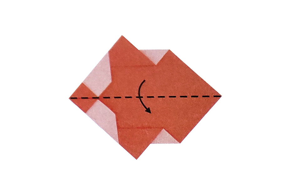 步骤7：沿谷线折叠。