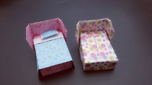 步骤24：好了，漂亮的迷你小公主床就折好了,很简单的对吧？你们喜欢吗？