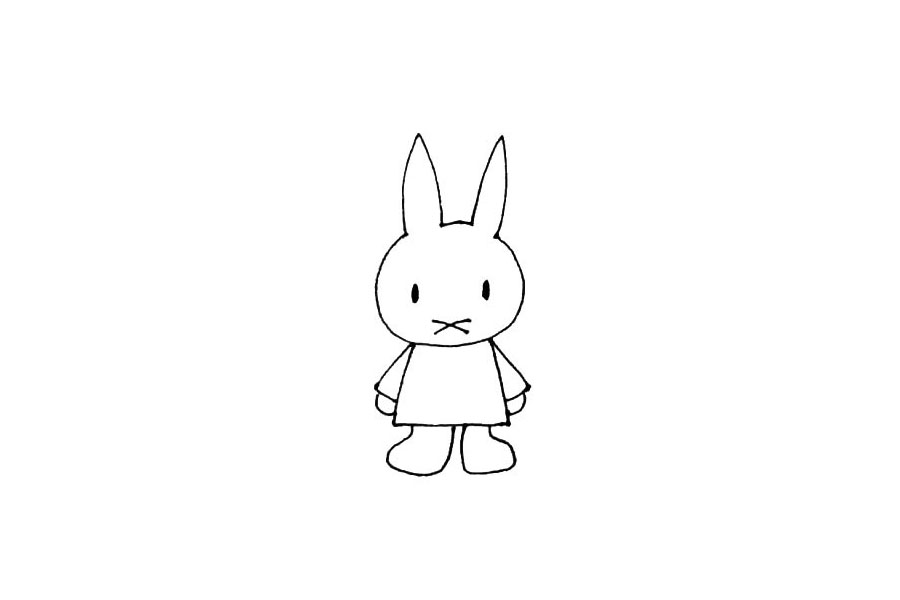 步骤5：袖子下，用半圆表示手，衣服下，用一条曲线画出左右脚，注意弧度的变化。