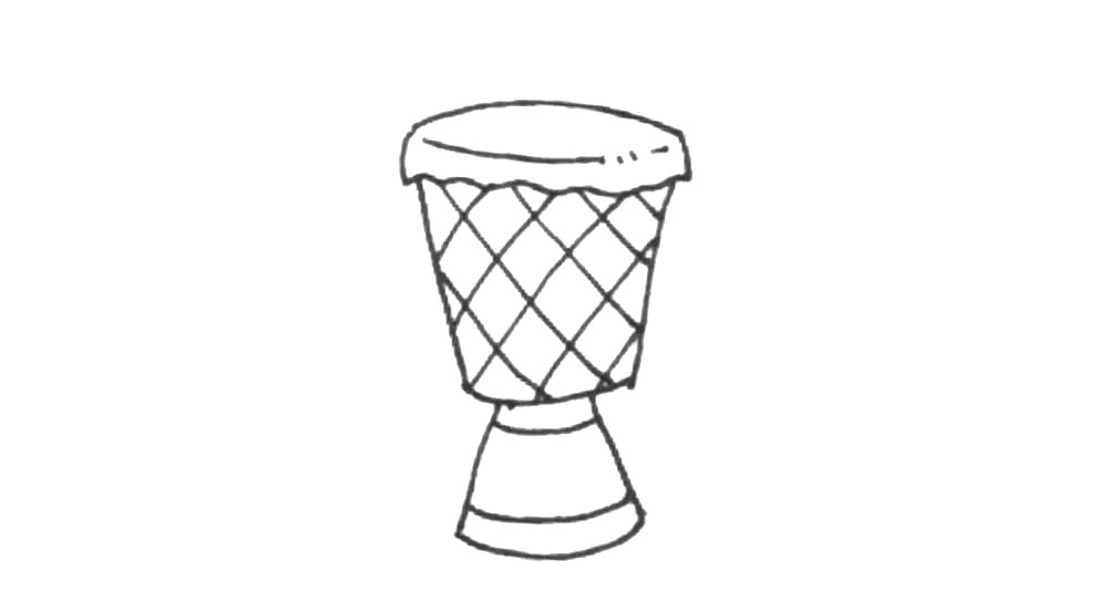 步骤5：上面的部分，我们用交错的弧线来画出装饰。