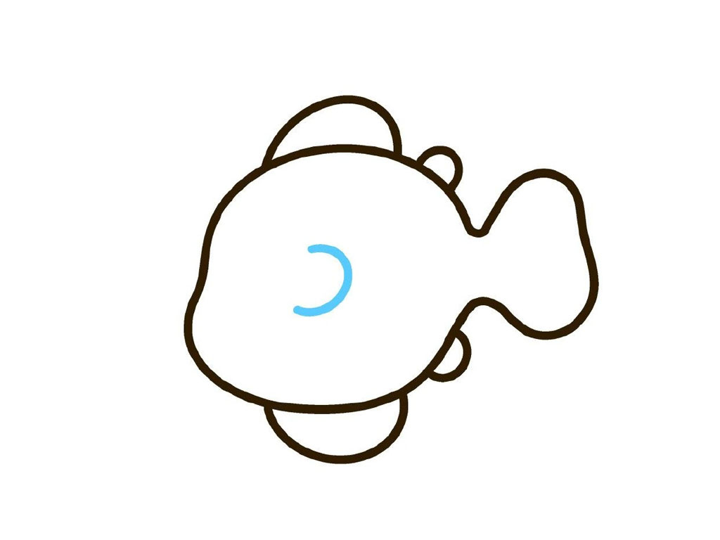 步骤5：再画一个侧边的鱼鳍。