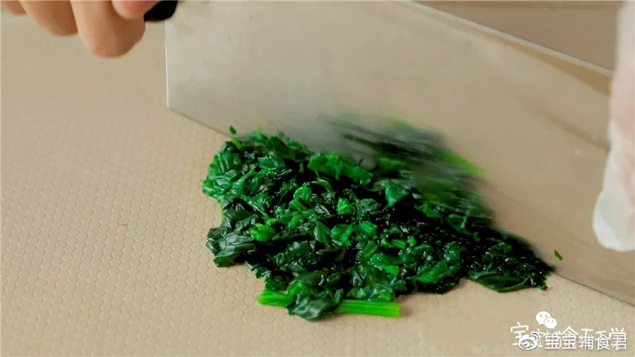 菠菜剁碎