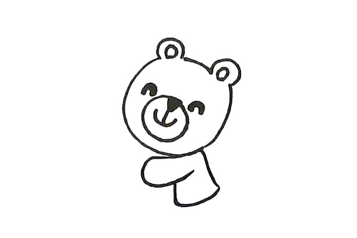 步骤3：画小熊的小小身体。