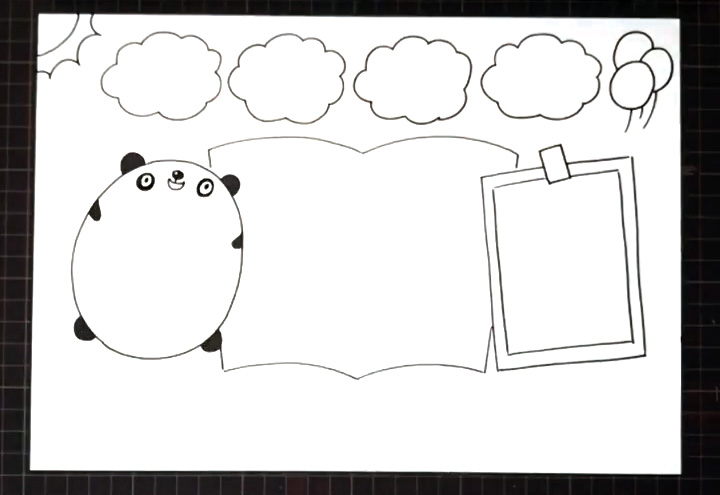 步骤3：标题下方画出三个漂亮的文字框。