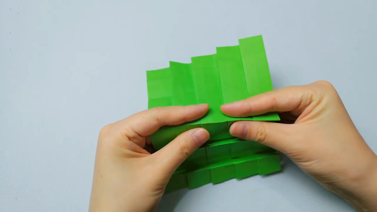 圣诞树折法教程-图4