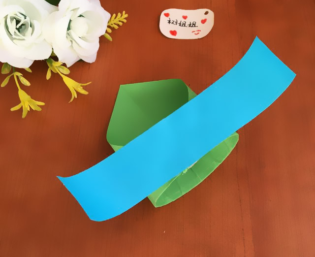 折纸飞机——太乙飞猪