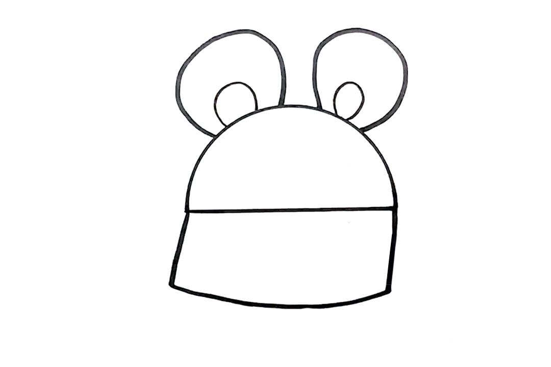 步骤2：头部画出老鼠大大的耳朵。