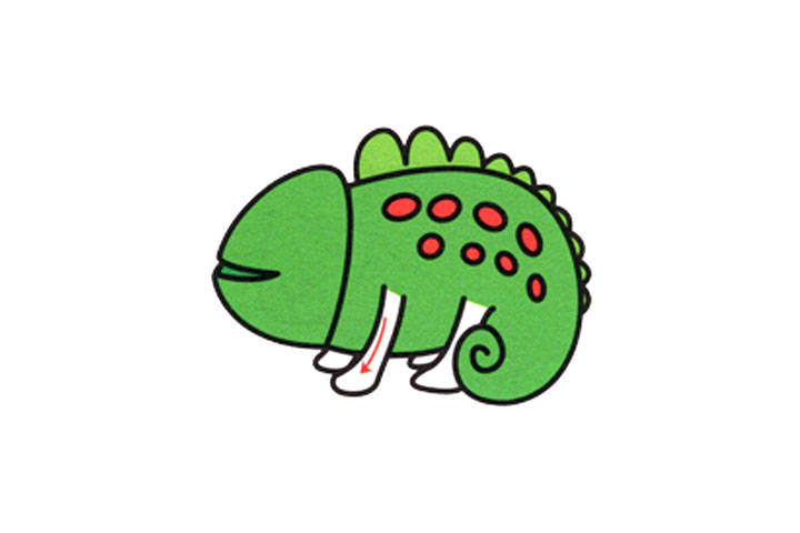 步骤5：腹下藏着四条腿