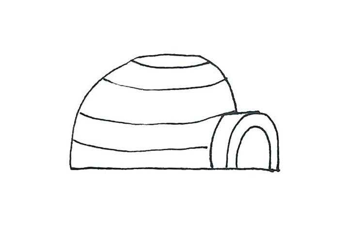 步骤4：里面先画上几条横的弧线。