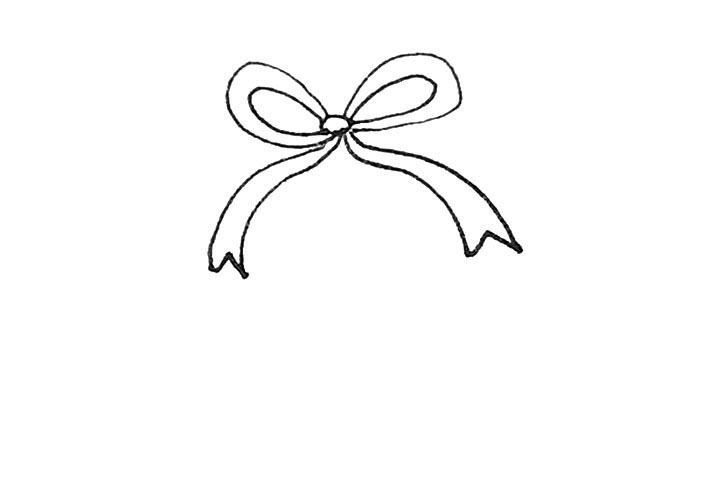 步骤2：下面，再画出两条长的弧线，中间用小折线连接起来。