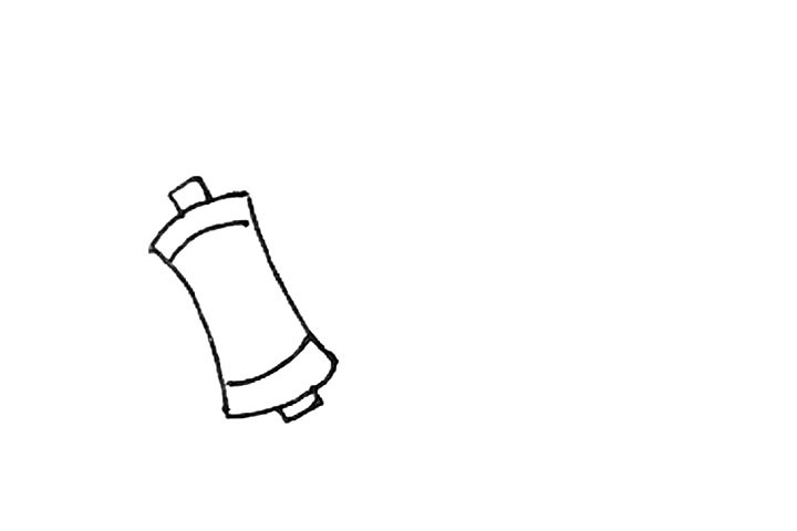 步骤2：上下画上两个小方形，并画上弧线装饰。