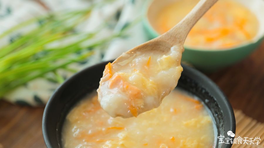 胡萝卜三文鱼疙瘩汤