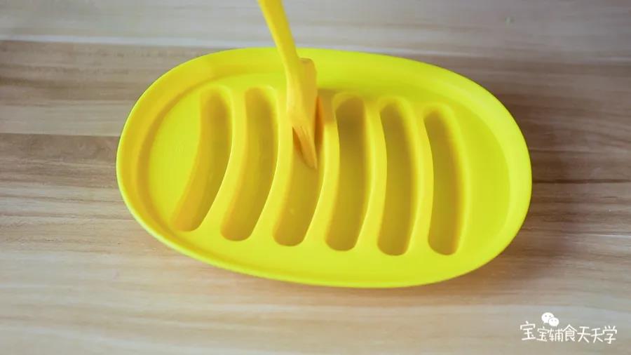 香肠模具内壁涂油，脱模更方便