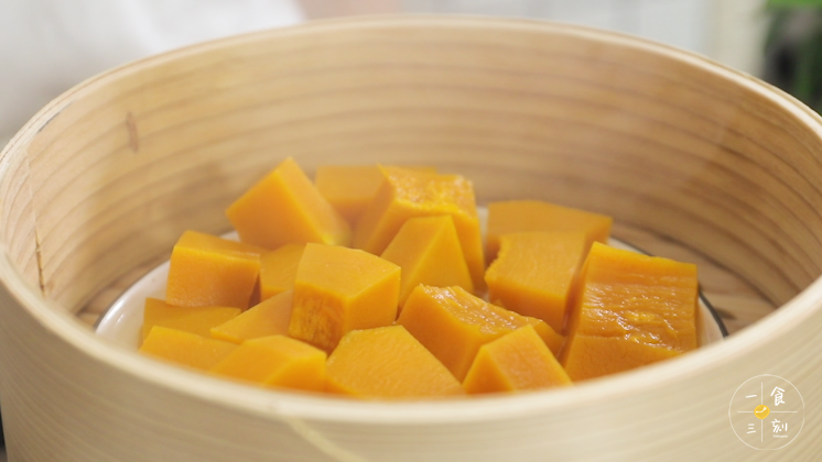 南瓜蒸熟