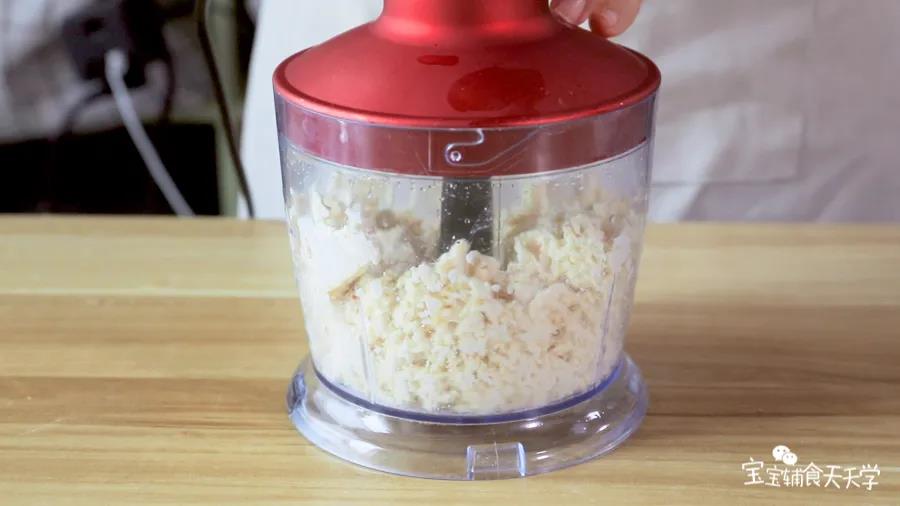 打碎，打顺滑，打至细腻无颗粒