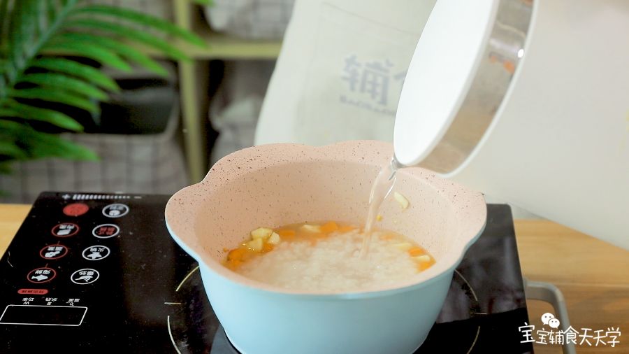 加入适量清水调至喜爱的黏稠度