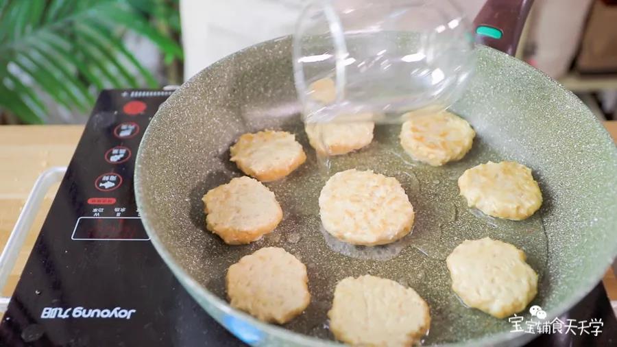 最后加入一点水焖一下确保熟透即可