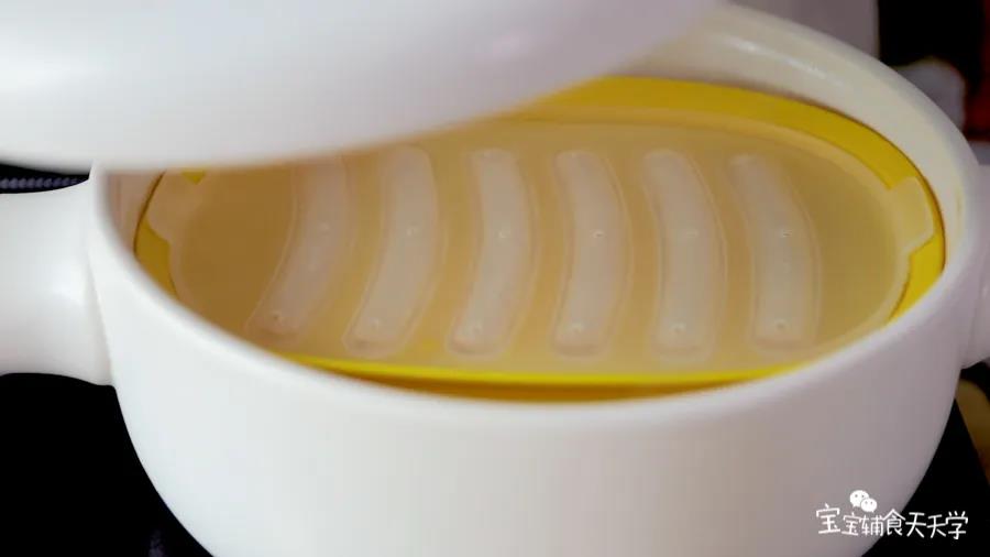 蒸锅上汽后放入蒸20分钟即可