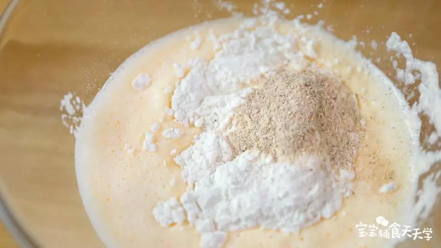 加入面粉与虾皮粉