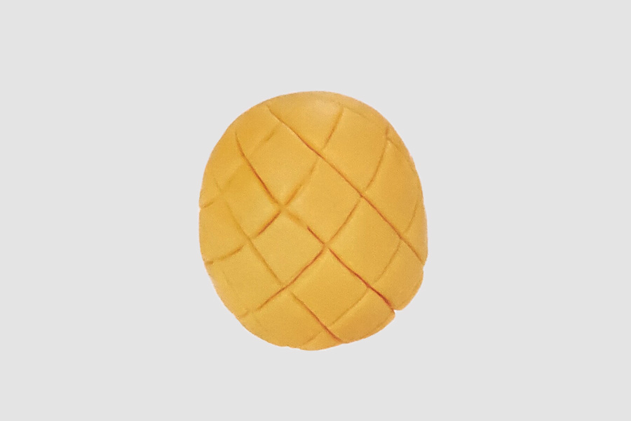 步骤1：搓一个黄色椭圆，并划出纹理。