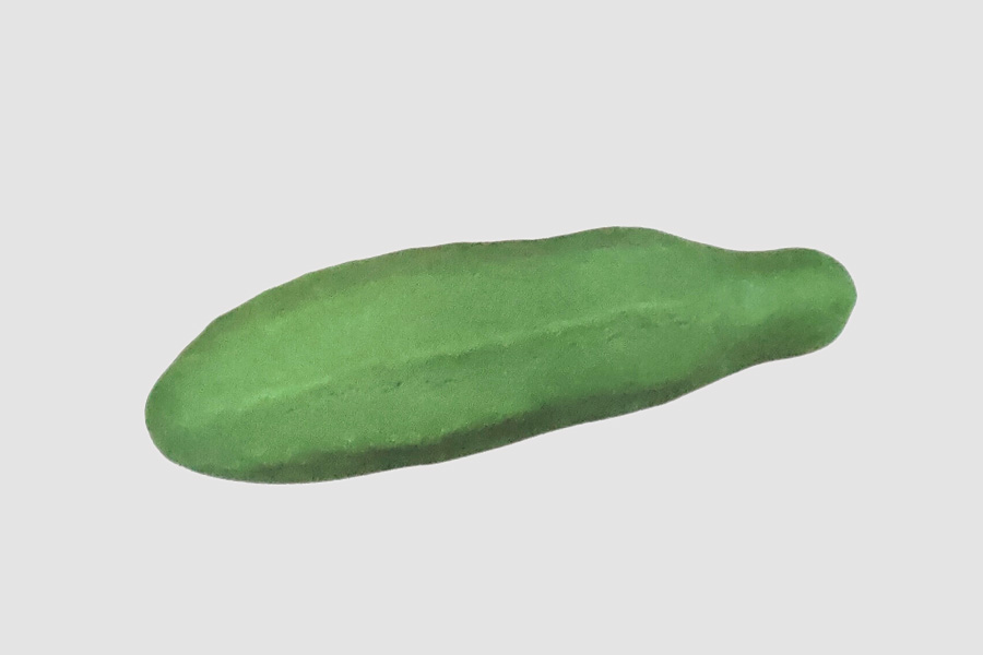 步骤1：搓一个绿色圆柱，捏出黄瓜形状。