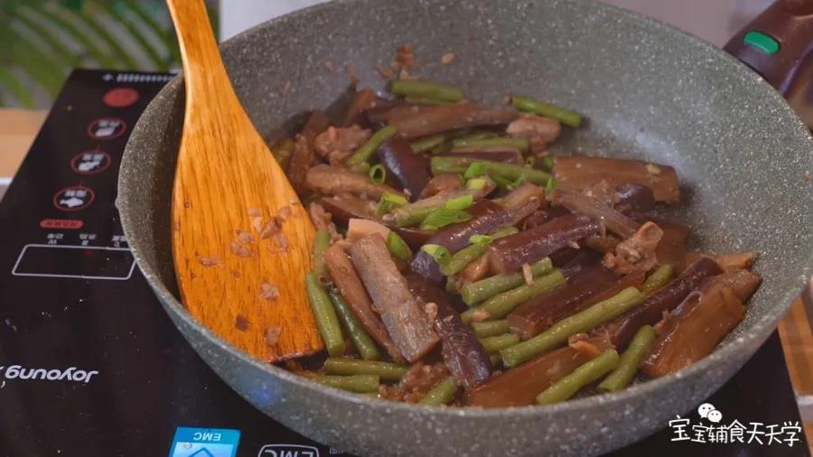 第10步：再翻炒几下至收汁即可