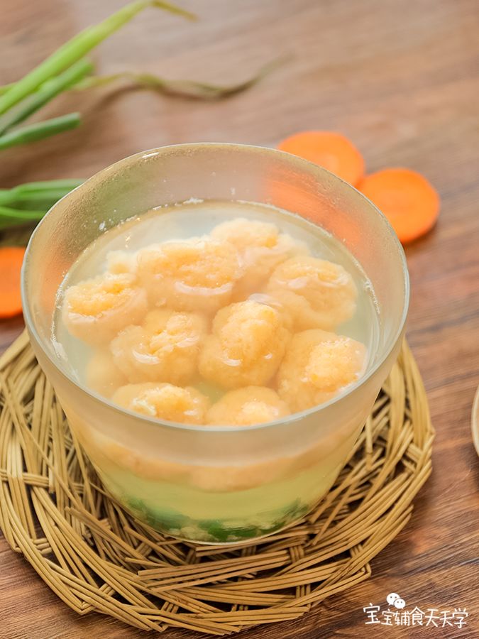 最后撒入一小把葱花即可