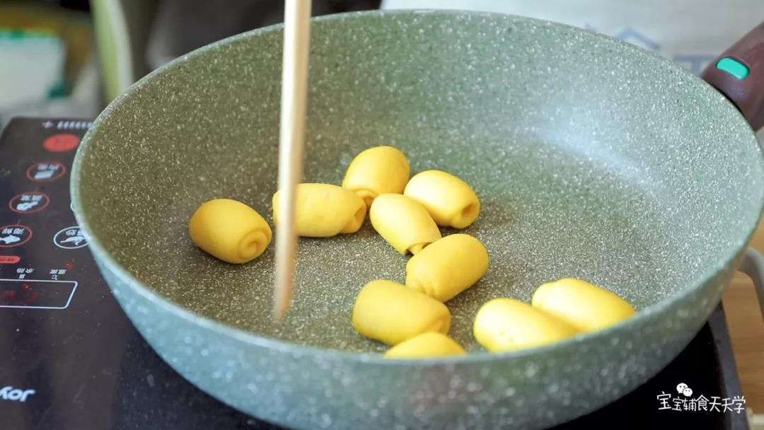 第12步：反复撒入清水焖至熟透，再翻炒一下即可