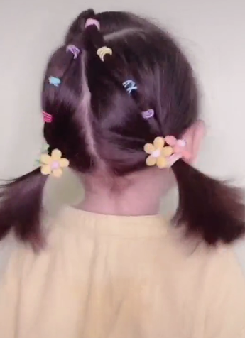 简单的只用皮筋就会扎头发的教程-图7