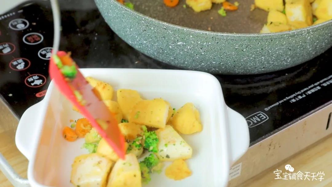 炒至所以食材都入味，就可以香喷喷出锅啦