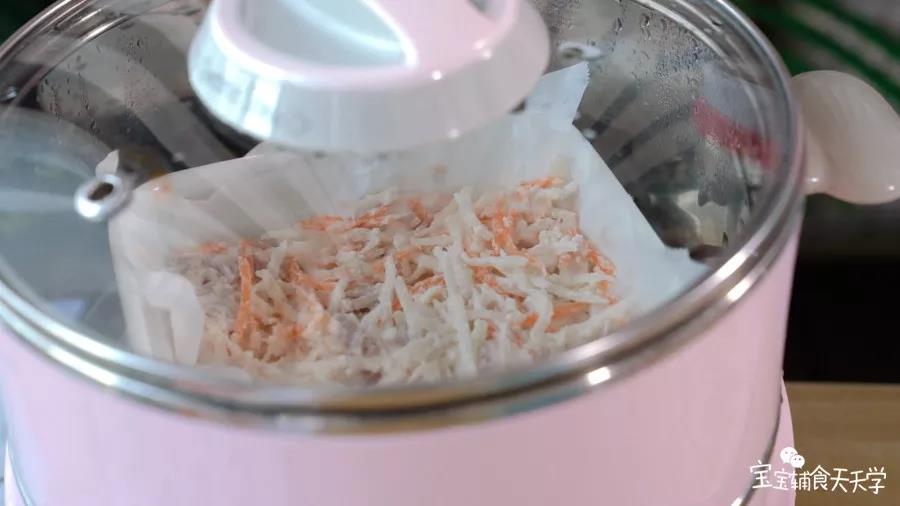 第9步：放入蒸锅蒸35分钟，熄火焖5分钟后取出