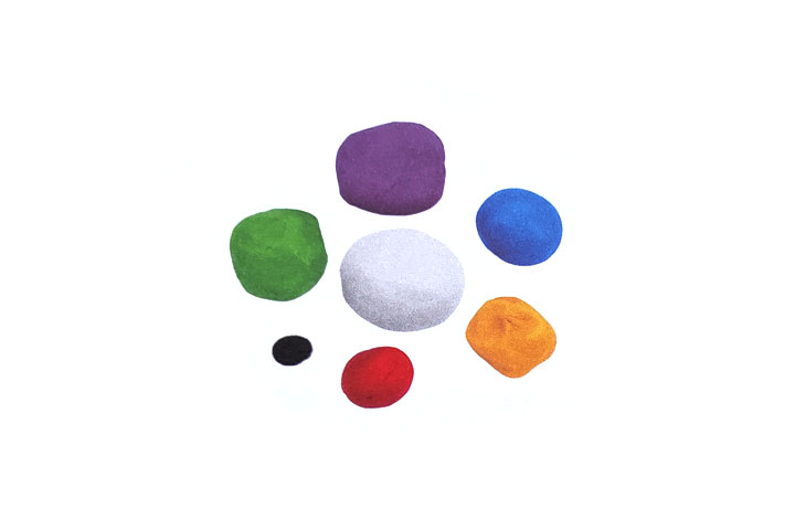 步骤1：取出若干块颜色、大小不同的彩泥。