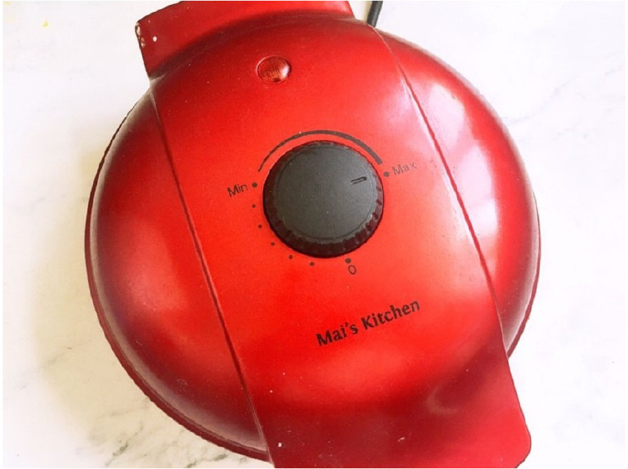 小红锅最大火预热。