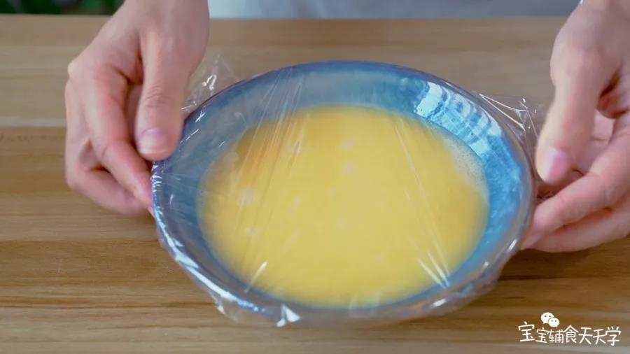 盖上耐高温保鲜膜