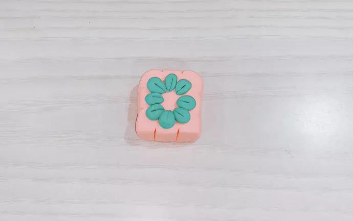 步骤9：围上一圈。