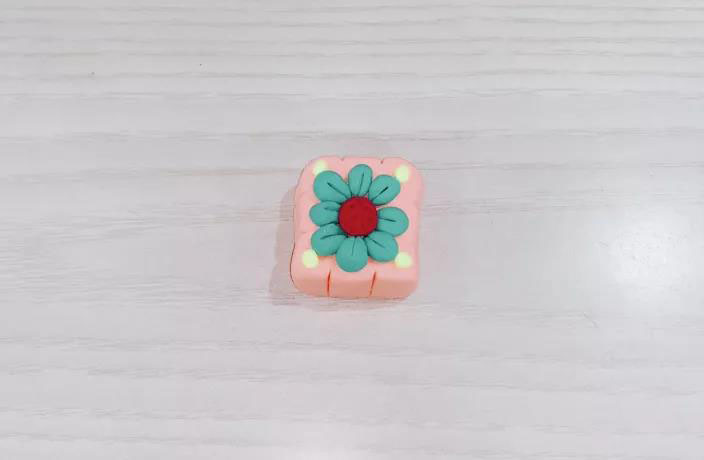 步骤11：四周做些点缀。