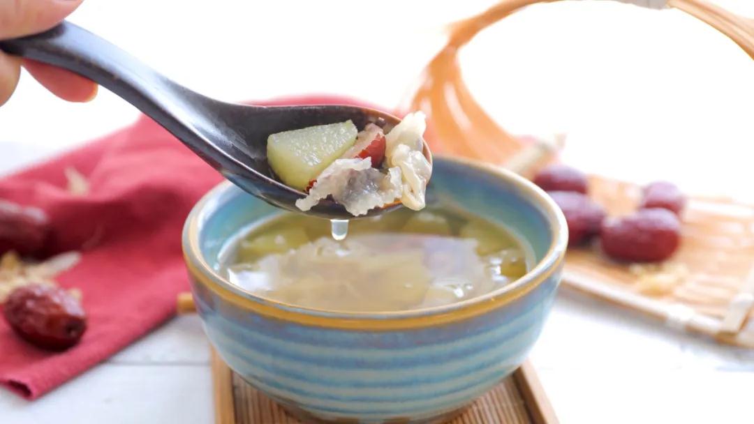 第9步：滋润养颜，入秋换季最适合食用！