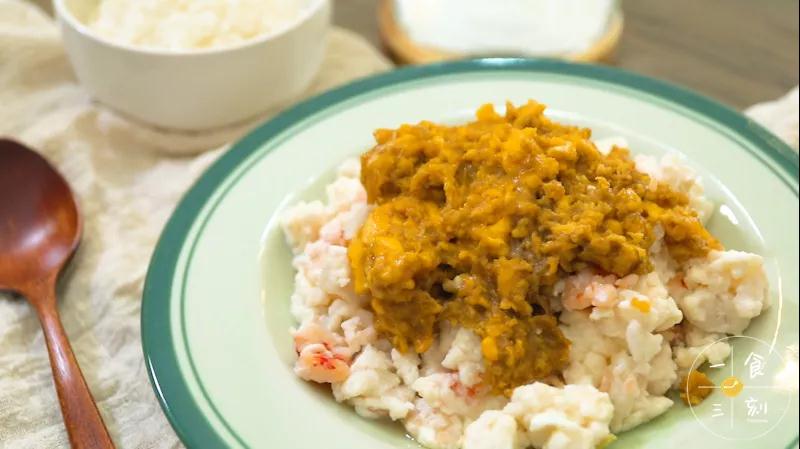 这道赛螃蟹可以说是“饭扫光”大菜了，给我这道菜，我就可以多吃两碗饭。