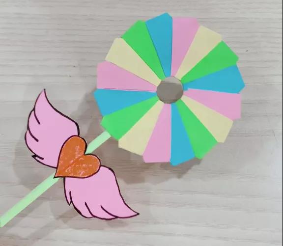 甜美棒棒糖手工折纸教程