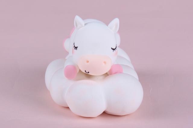 步骤7：这是前面的角度，鼻子和嘴巴是这样滴。