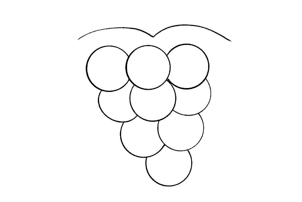 步骤7：接着，在葡萄上方画出两条弧线