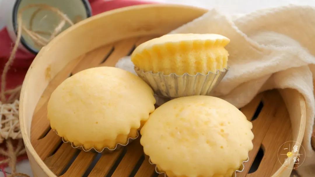 第9步：口感轻盈，软软的像海绵一样，好吃不上火哦~